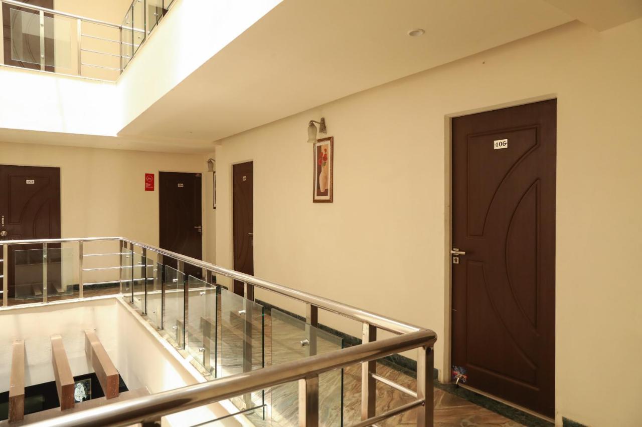 Oyo 10943 Hotel Plus Corporate Khapa  Exterior foto