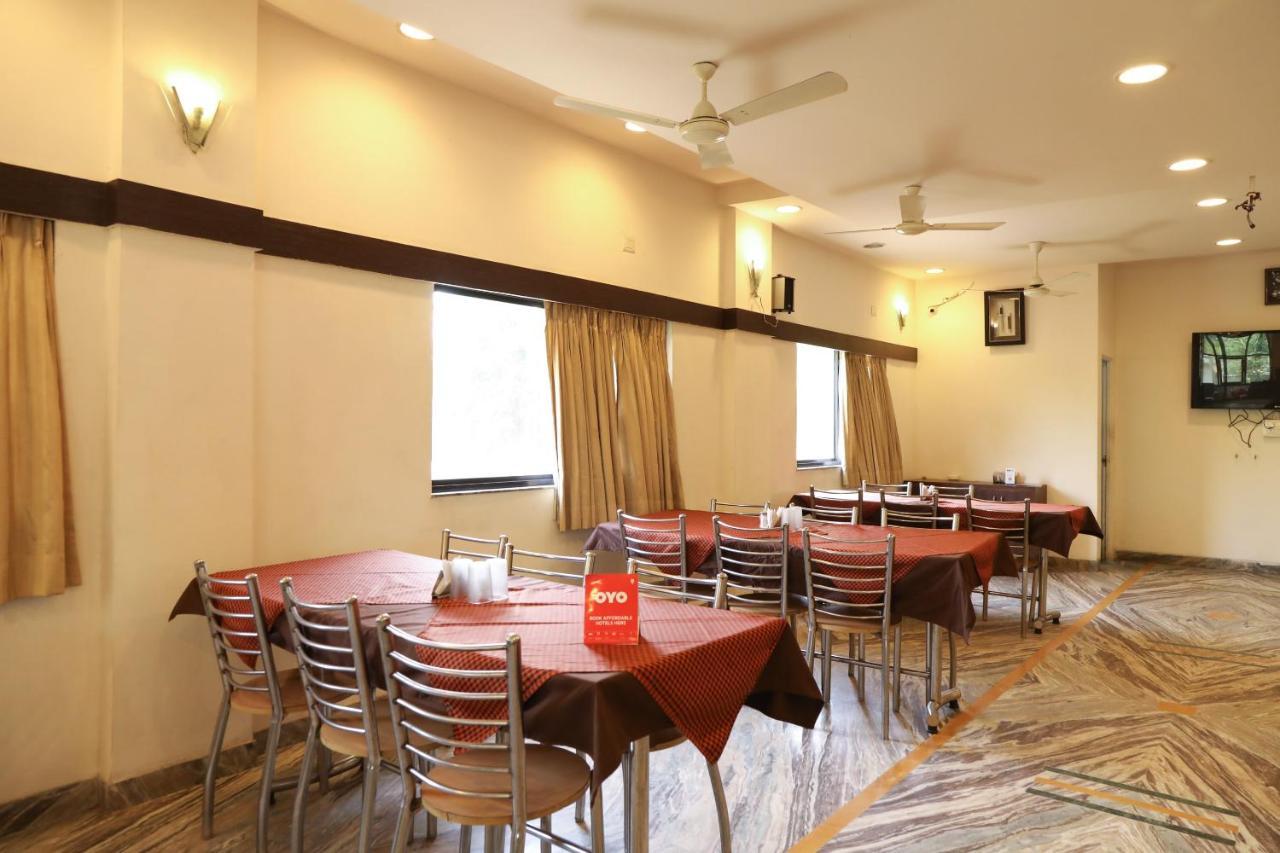 Oyo 10943 Hotel Plus Corporate Khapa  Exterior foto